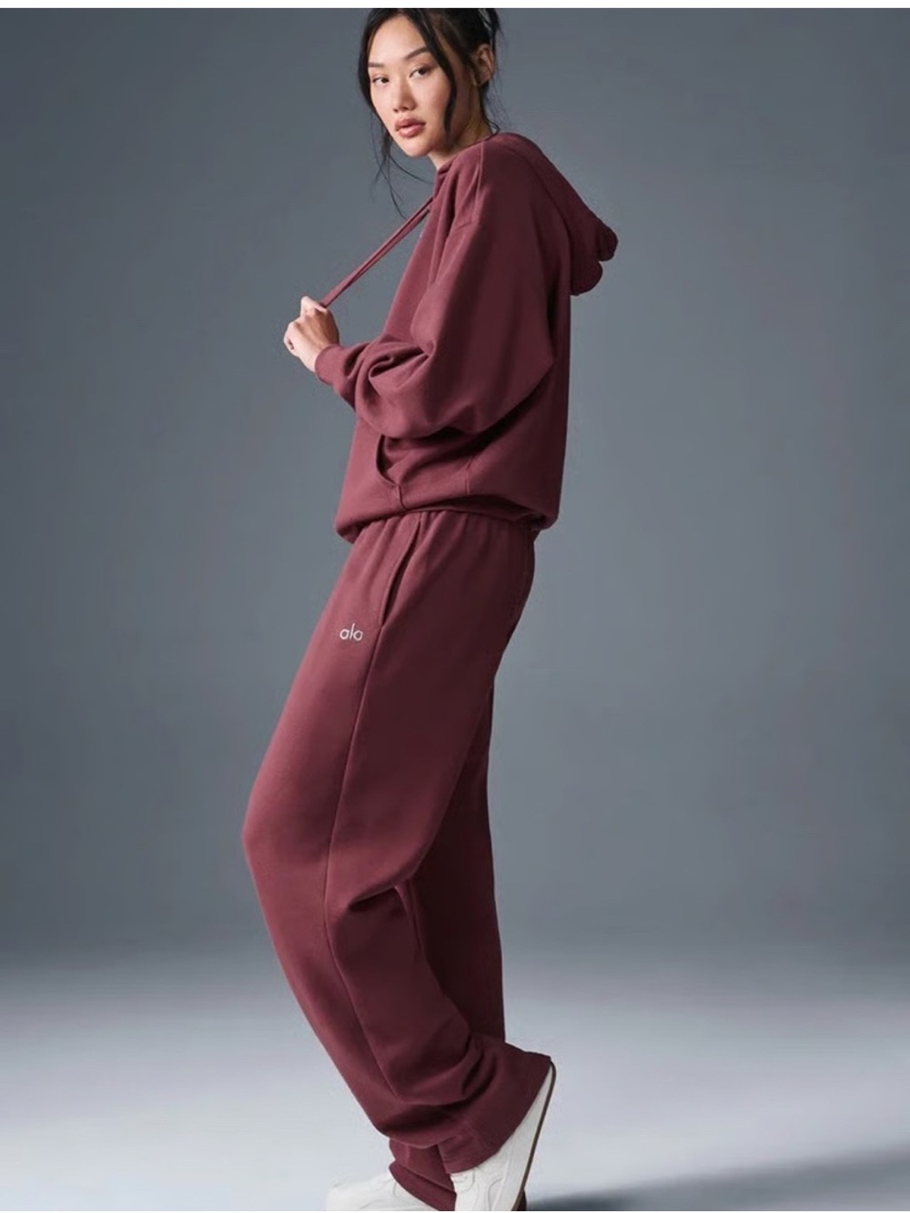 ALO Yoga Wide Leg Swatpants— Burgundy, Maroon — Size Large